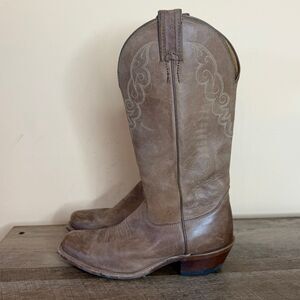 Nocona Boots Genuine Leather Cowgirl Boots Rendezvous Tan size 8 western